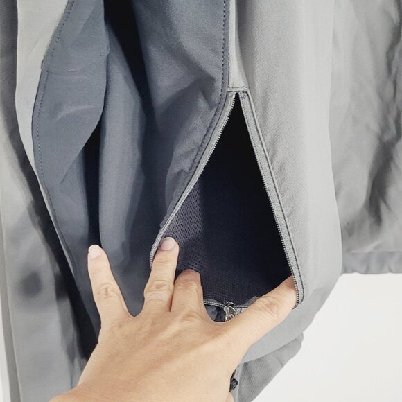 The North Face Men's Gray Black Zip Pockets Full-Zip Fleece Windbreaker Jacket - Picture 11 of 16